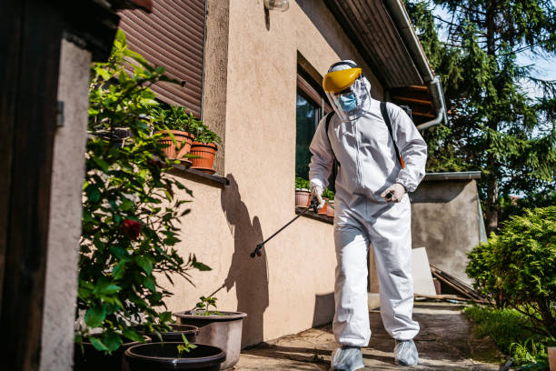 Best Commercial Pest Control Services  in Alderwood Manor, WA